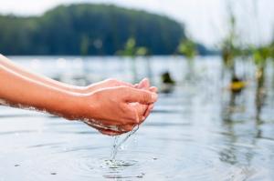 Cómo mejorar la calidad del agua mejora nuestra salud