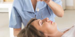 Hipnoterapia: qu&eacute; es y cu&aacute;les son sus beneficios